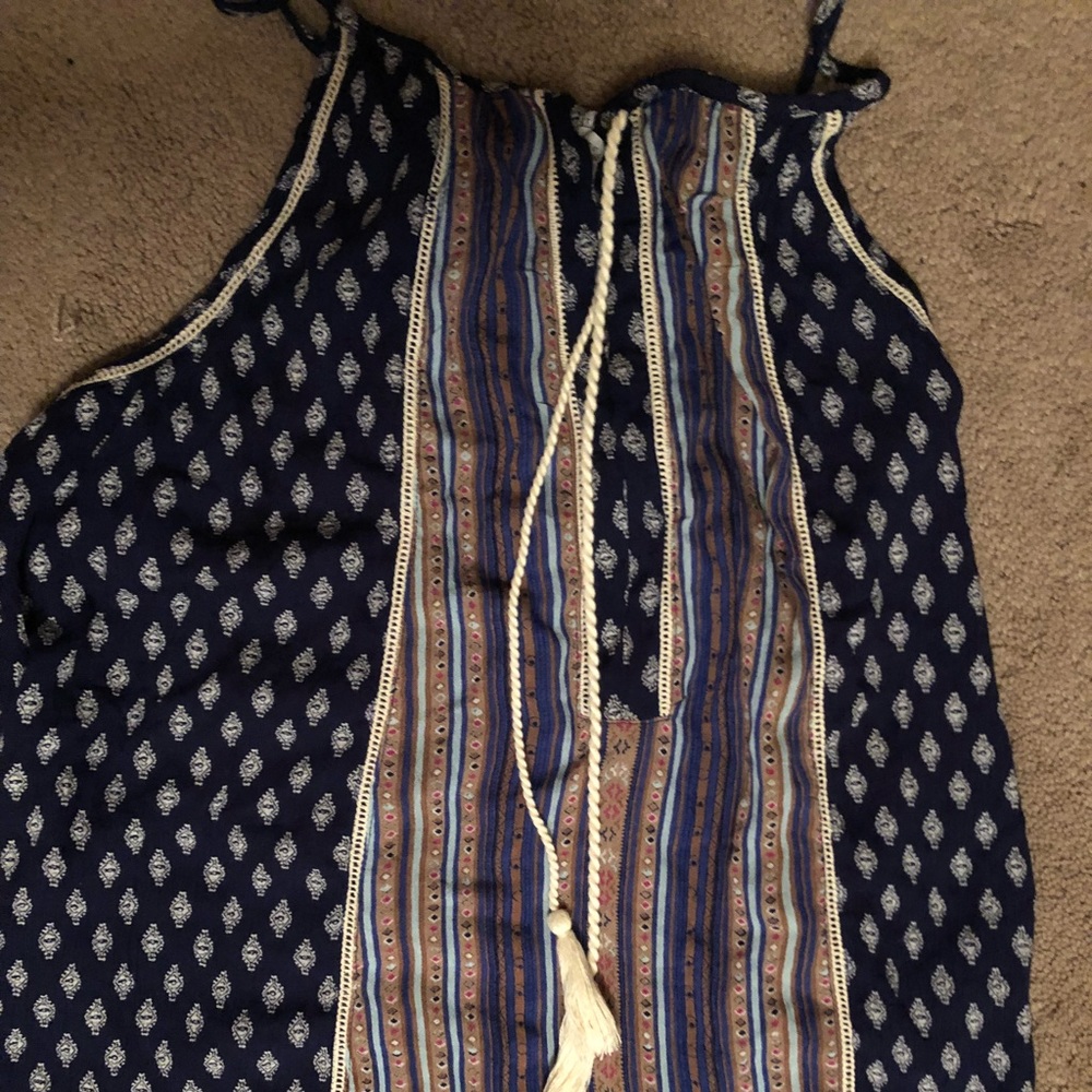 Cute spaghetti strap tank - Picture 2 of 2